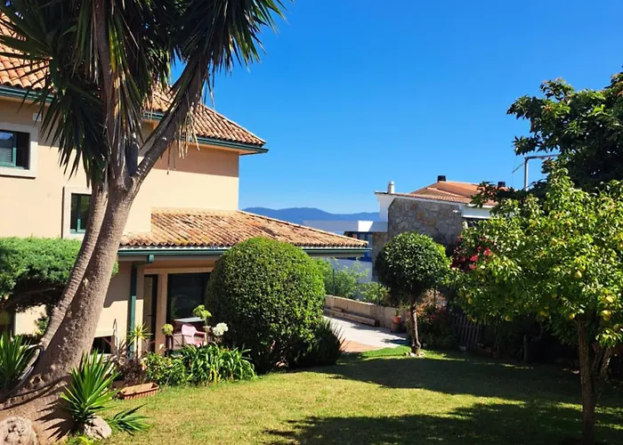 Playa De La Sirenita, Canido, 公寓 比戈